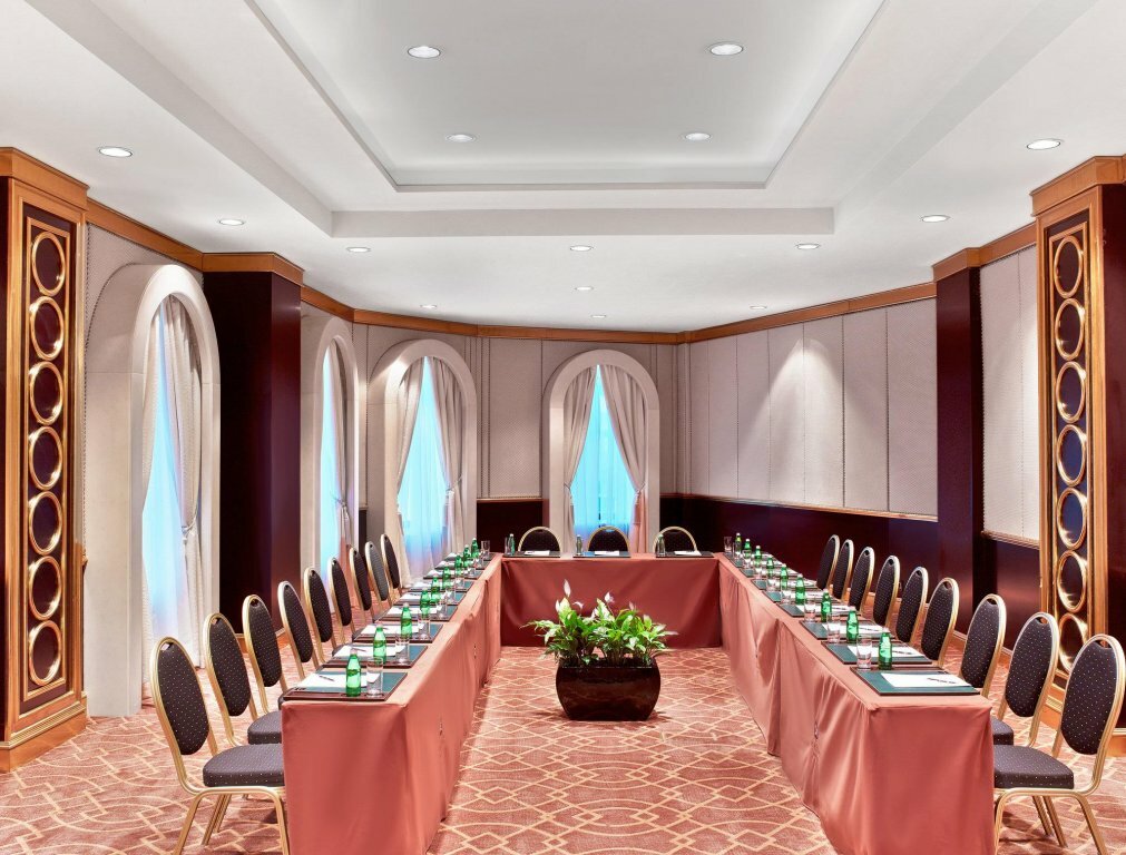 Гостиница The St. Regis Москва Никольская Москва-215