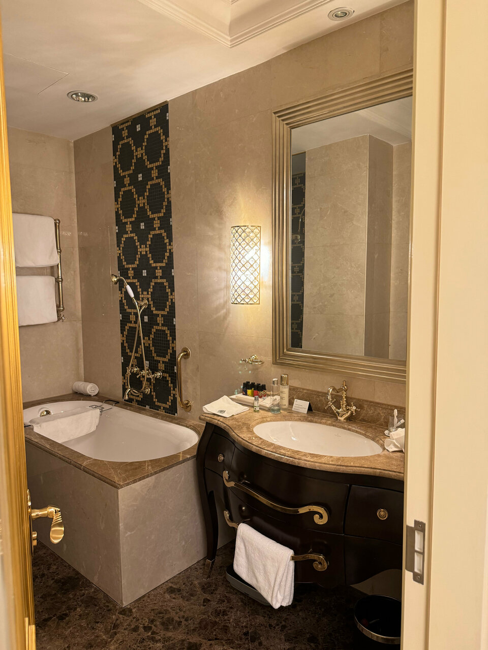 Гостиница The St. Regis Москва Никольская Москва-233