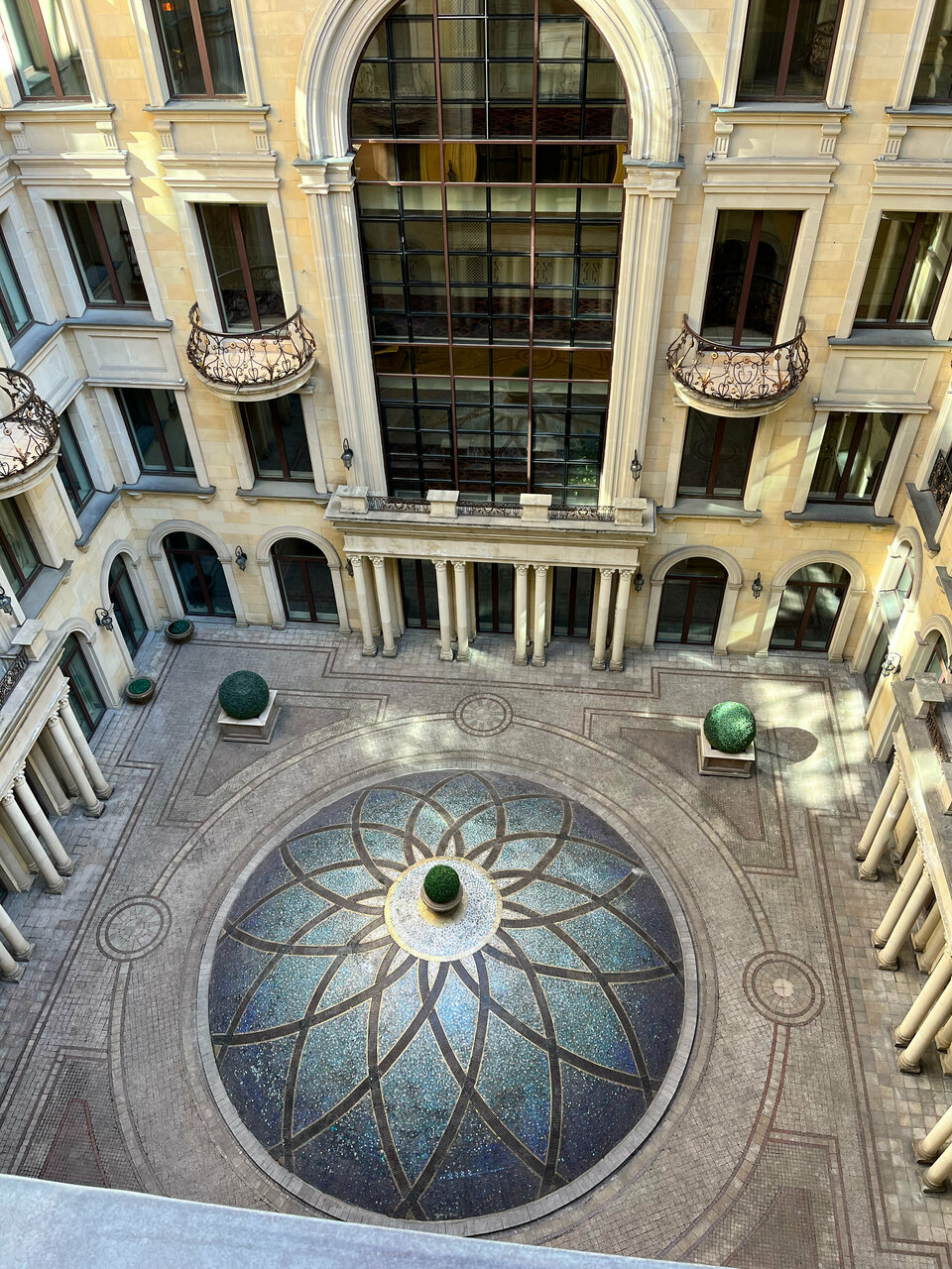 Гостиница The St. Regis Москва Никольская Москва-237