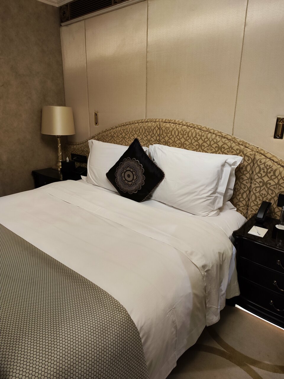 Гостиница The St. Regis Москва Никольская Москва-192