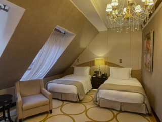 Гостиница The St. Regis Москва Никольская Москва Mансардный номер Twin-4