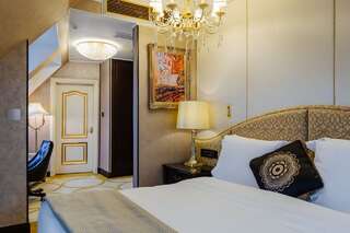 Гостиница The St. Regis Москва Никольская Москва Мансардный номер-4