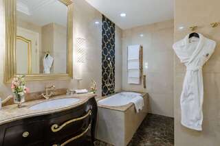 Гостиница The St. Regis Москва Никольская Москва Супериор-7