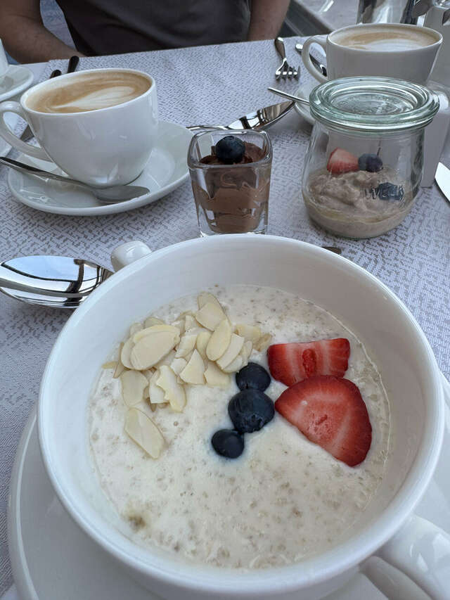 Гостиница The St. Regis Москва Никольская Москва-241