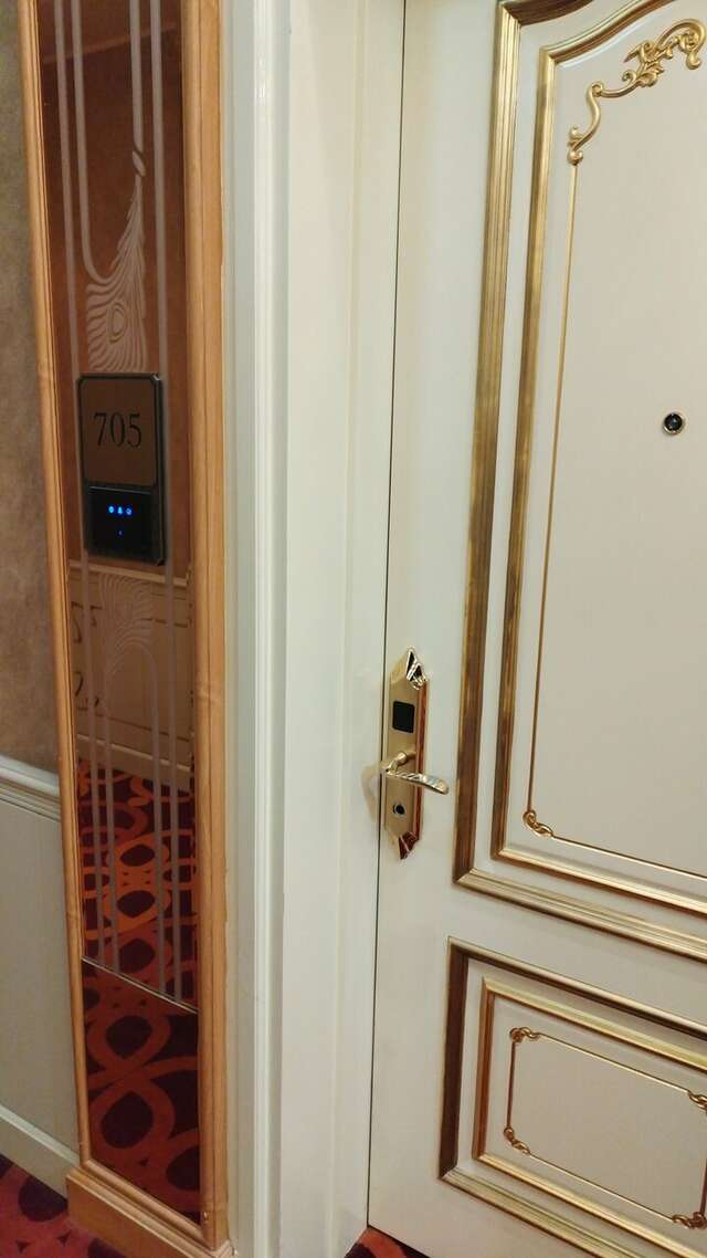 Гостиница The St. Regis Москва Никольская Москва-212